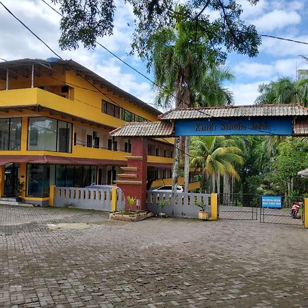 Hotel Kumala Samudra Cikakak Екстер'єр фото