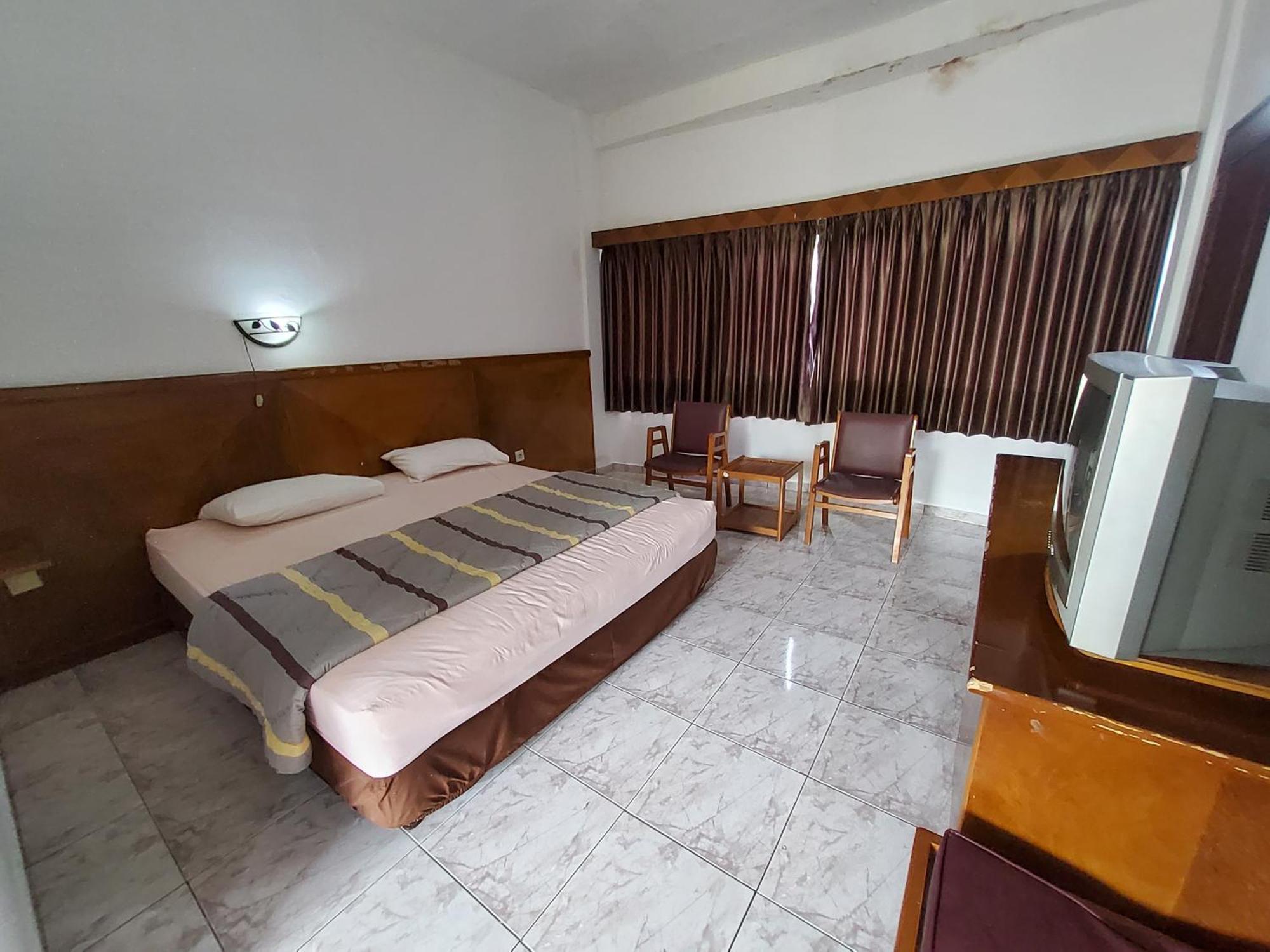 Hotel Kumala Samudra Cikakak Екстер'єр фото